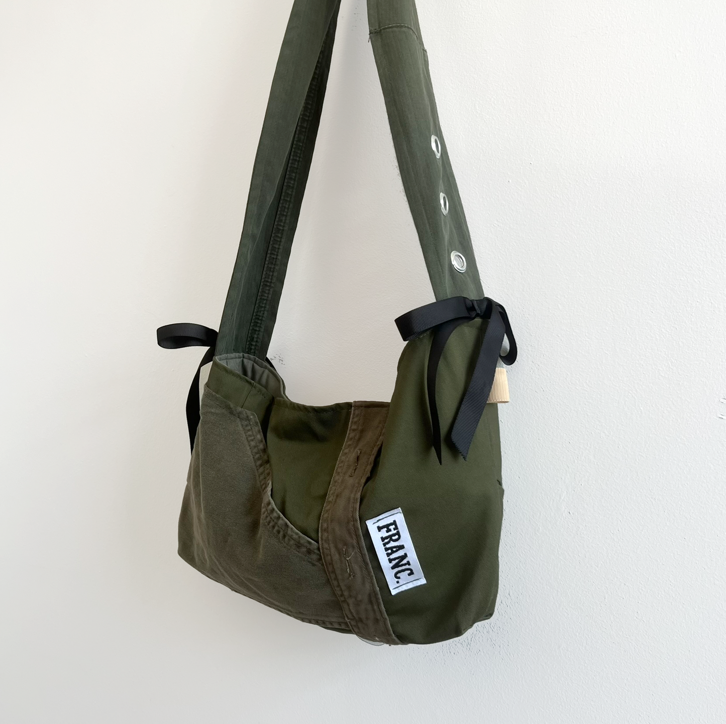ARMY SURPLUS SLING BAG
