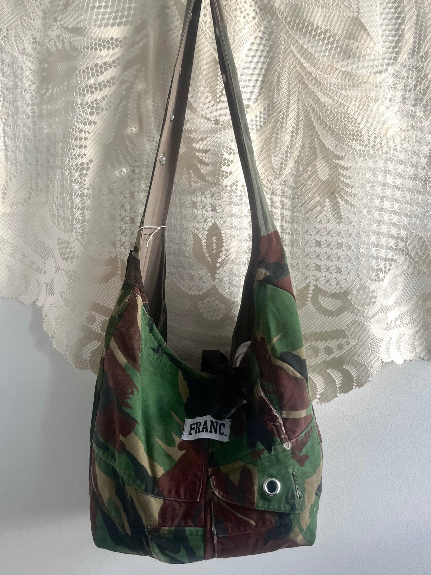 CAMO ARMY CROSS BODY SLING BAG
