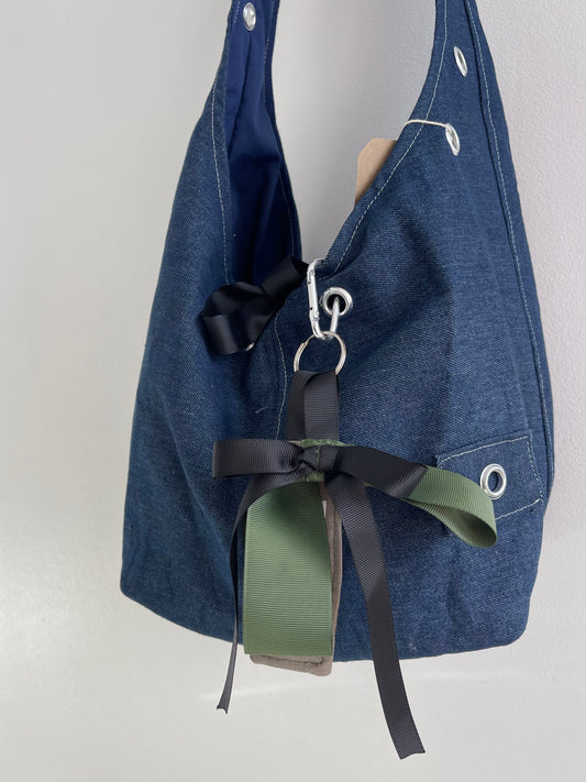 KHAKI DOUBLE BOW KEY CHAIN