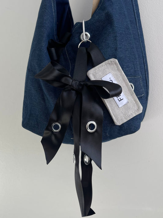 LIGHT GREY DENIM BLACK DOUBLE BOW KEY CHAIN