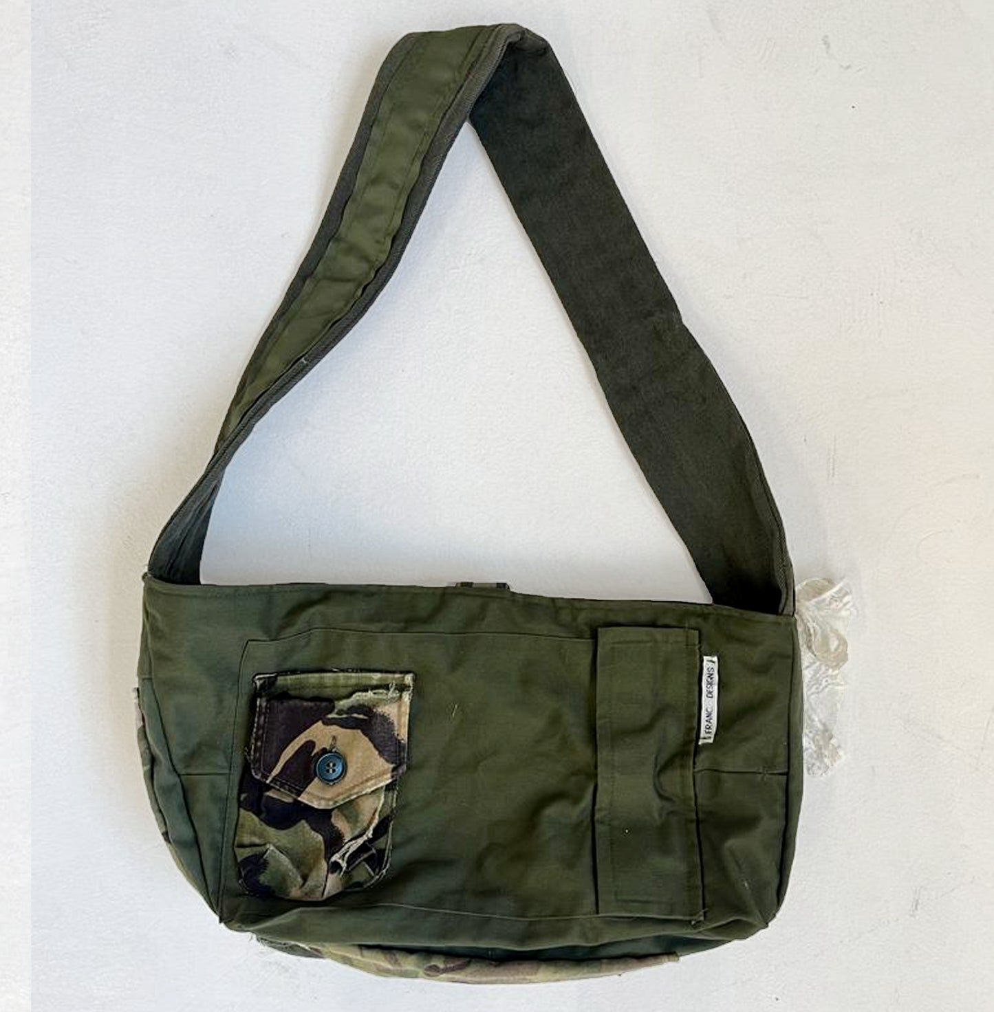 ARMY SURPLUS BAG #014