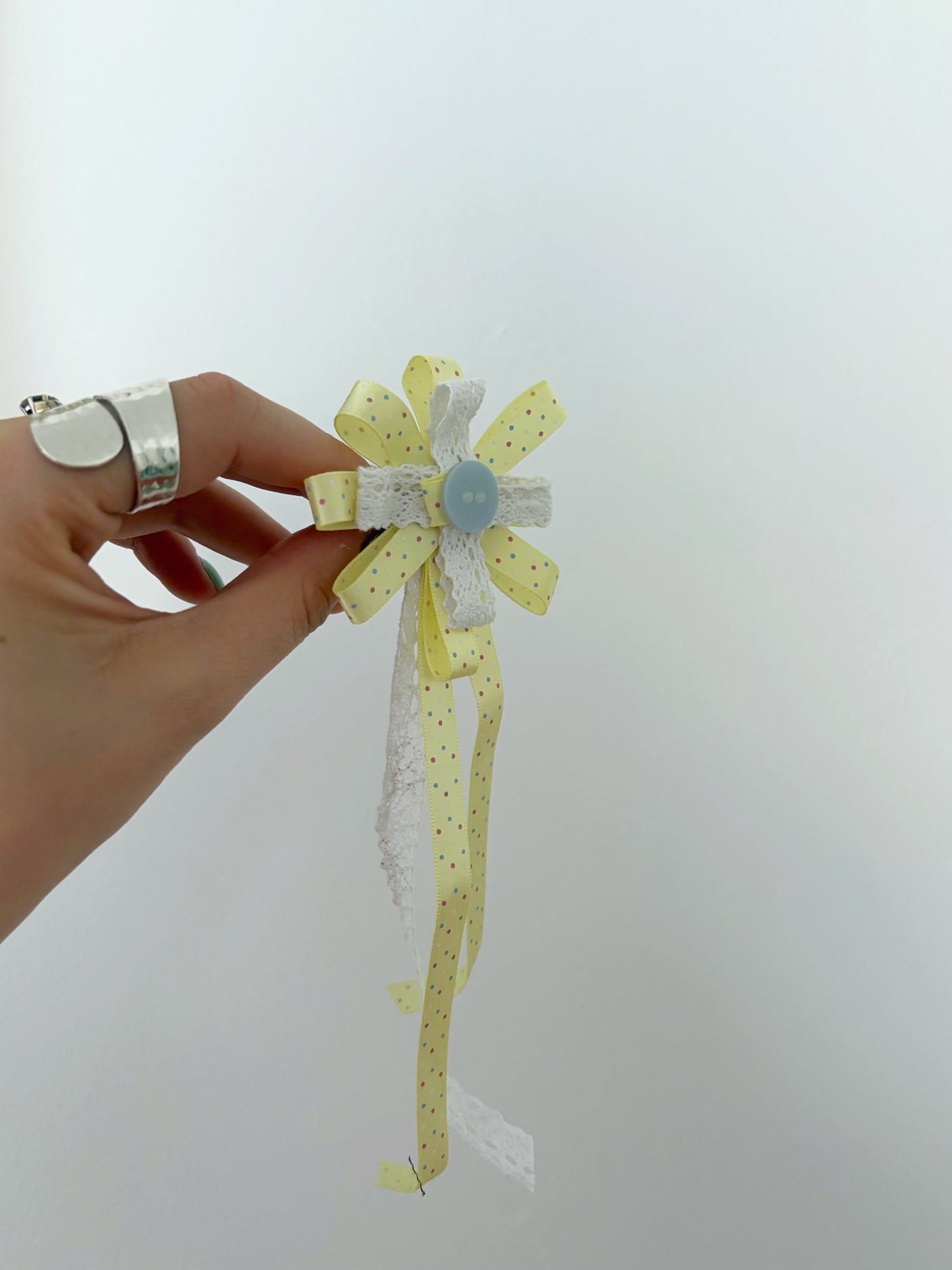 POLKA DOT DITSY ROSETTE